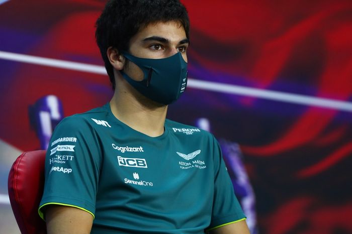 Lance Stroll, Aston Martin en la conferencia de prensa