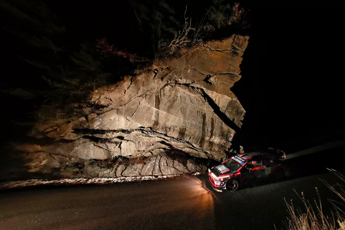 Pierre-Louis Loubet, Vincent Landais, Hyundai 2c Competition Hyundai i20 Coupe WRC
