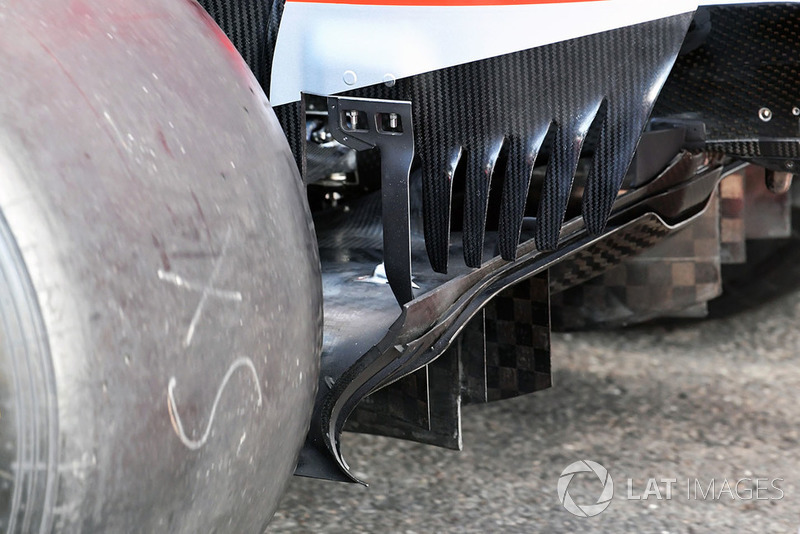 Detalle del alerón trasero del Ferrari SF71H 