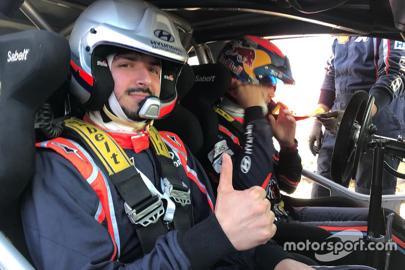 Dani Sordo, Hyundai Motorsport e Giacomo Rauli, giornalista di Motorsport.com