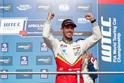 Podium: Ganador, Esteban Guerrieri, Campos Racing, Chevrolet RML Cruze TC1