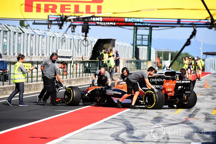 Stoffel Vandoorne, McLaren MCL32