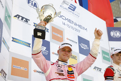Podium: second place Maximilian Günther, Prema Powerteam Dallara F317 - Mercedes-Benz
