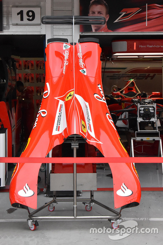 Ferrari SF70H, il cofano