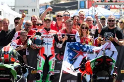 Le vainqueur Chaz Davies, Ducati Team