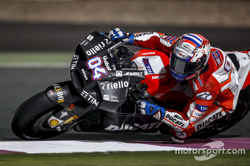 Nuevo carenado con distribuidores de flujo de Ducati durante el test de Qatar