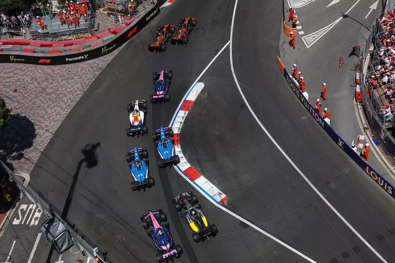 Oscar Piastri, McLaren, Lando Norris, McLaren, Pierre Gasly, Alpine