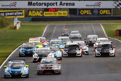 Start zu Rennen 1 in Oschersleben