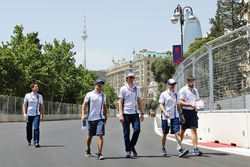Felipe Massa, Williams wandelt op het circuit met het team