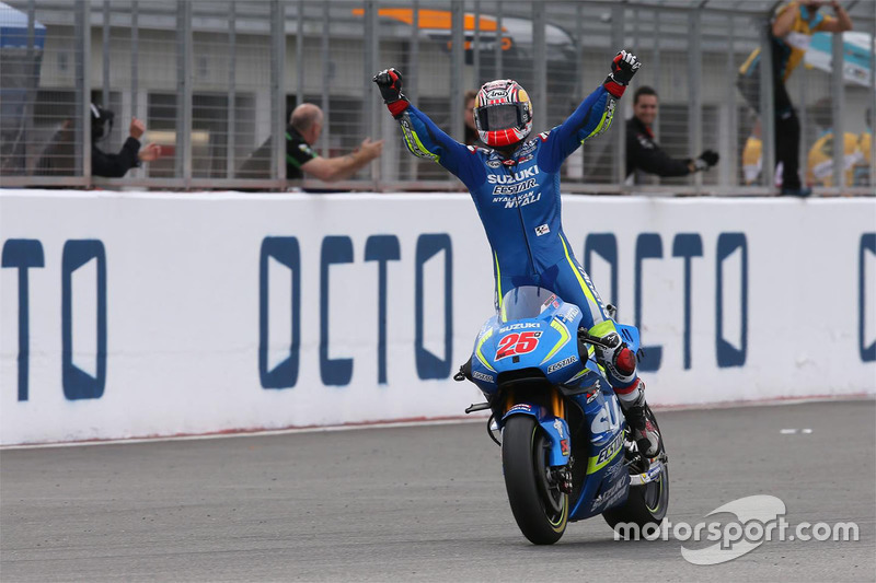 Le vainqueur Maverick Viñales, Team Suzuki MotoGP