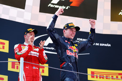 Max Verstappen, Red Bull Racing viert zijn eerste overwinning in de Formule 1
