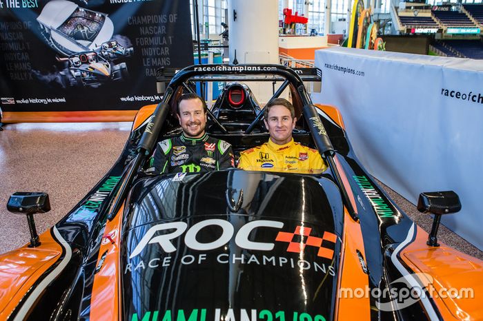 Kurt Busch y Ryan Hunter-Reay en el coche Radical que participa en la 2017 Race of Champions en Miami en el  Marlins Park