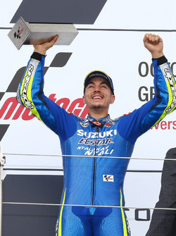 Подіум: переможець гонки Маверік Віньялес, Team Suzuki MotoGP