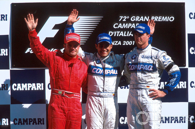 Podio: Rubens Barrichello, Ferrari; Juan Pablo Montoya, Williams; Ralf Schumacher, Williams