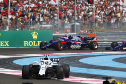 Sergey Sirotkin, Williams FW41, leads Pierre Gasly, Toro Rosso STR13
