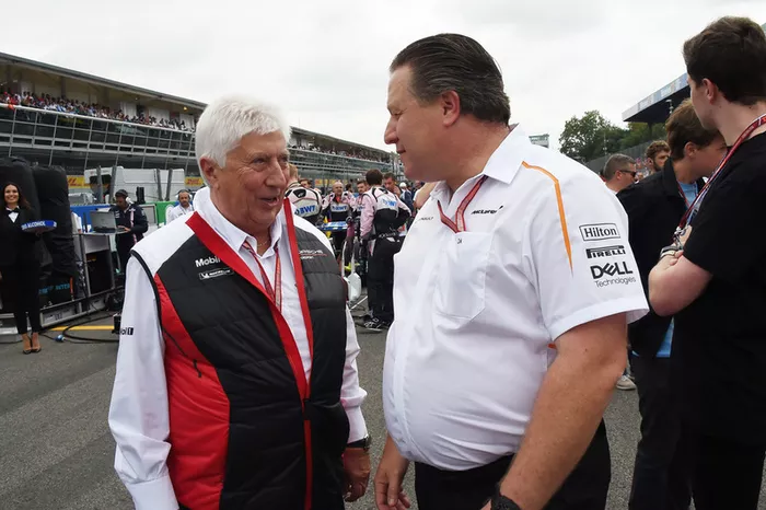 Herbie Blash y Zak Brown, CEO de McLaren Racing 