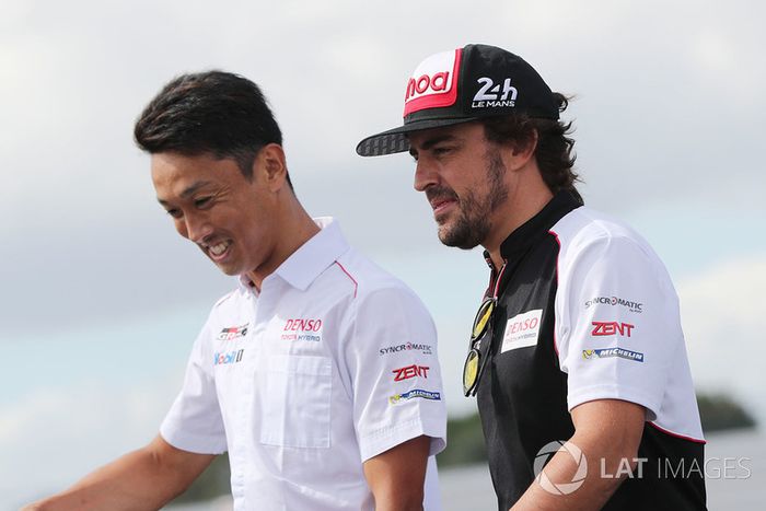 #8 Toyota Gazoo Racing Toyota TS050:  Fernando Alonso