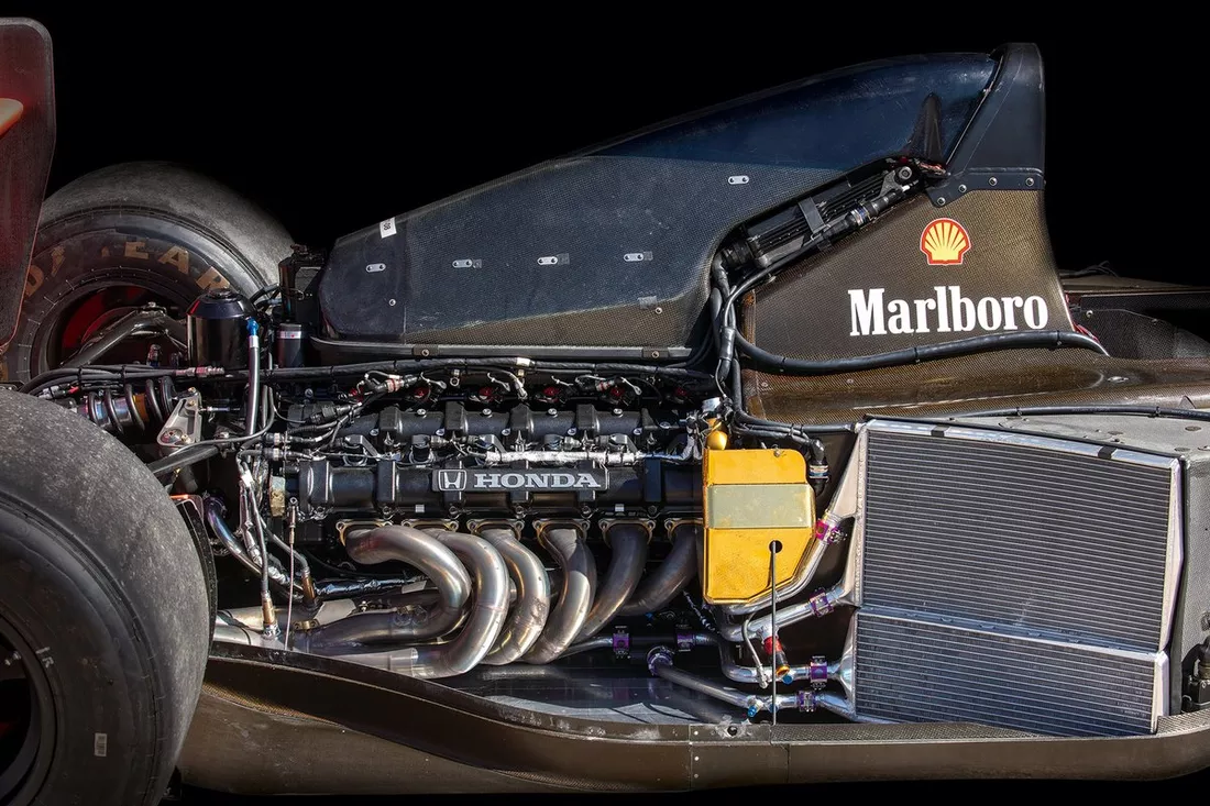 ホンダ・レーシング（HRC）、ゲルハルト・ベルガーにRA122E/Bを贈呈 F1