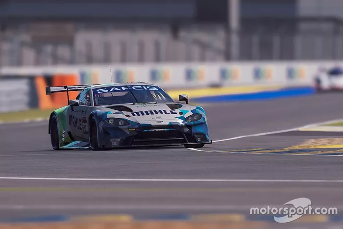 #67 Mahle Racing Team Aston Martin Vantage GTE: Ferdinand Habsburg, Robert Wickens, Jimmy Broadbent, Kevin Rotting
