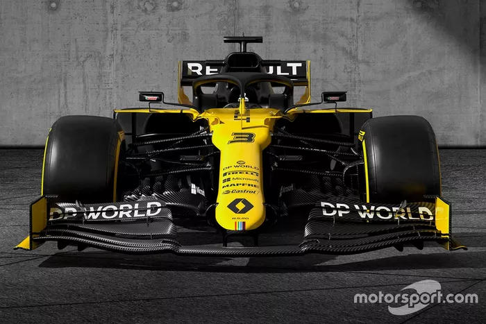 Logo de #WeRaceAsOne en el Renault R.S.20