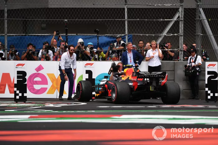 Max Verstappen, Red Bull Racing RB14 en Parc Ferme 