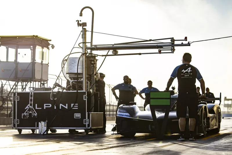 Alpine A424