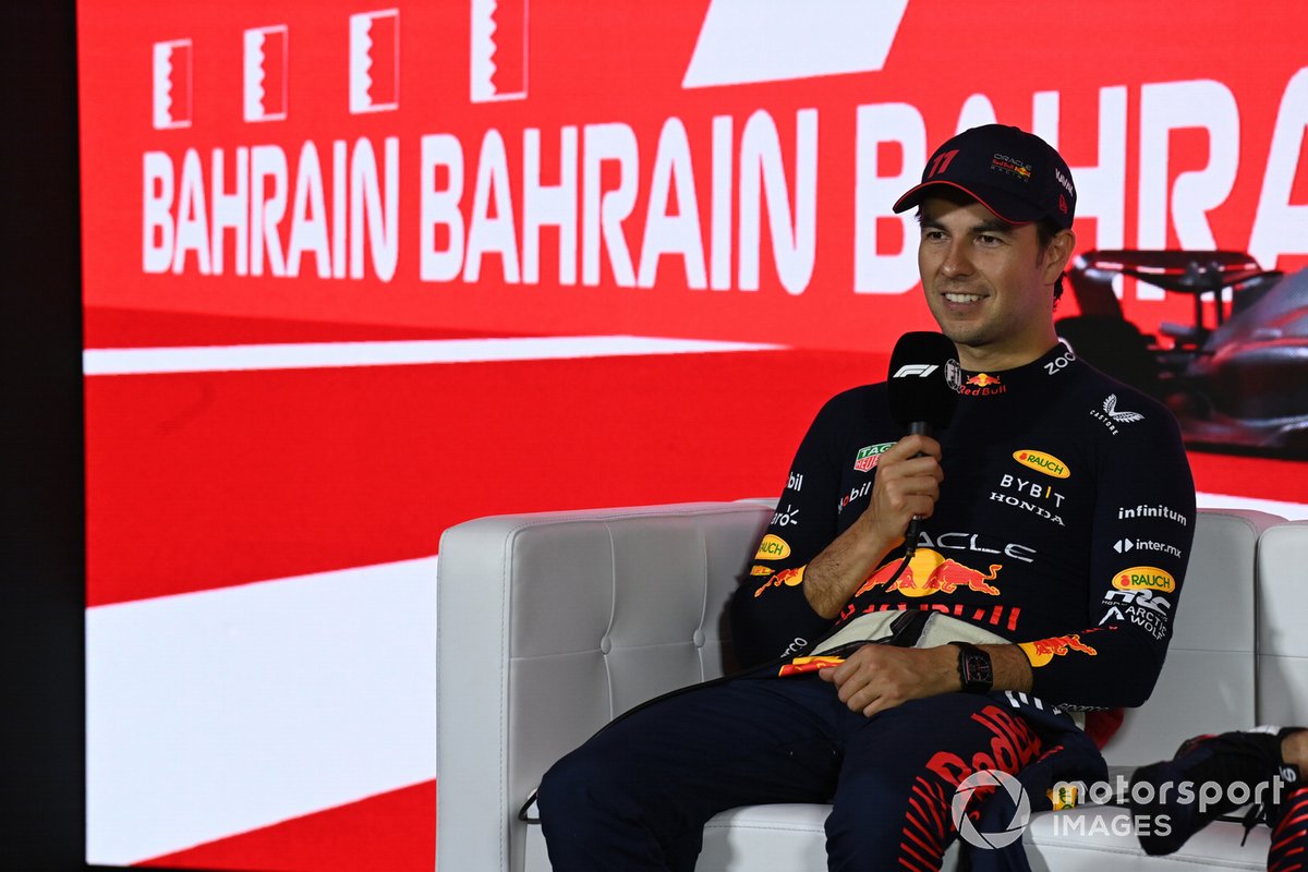 Sergio Pérez, Red Bull Racing, 2ª posición, en la rueda de prensa
