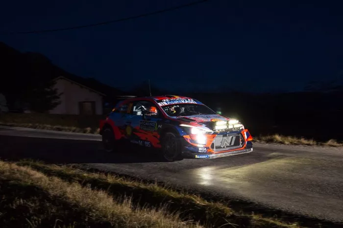 Thierry Neuville, Nicolas Gilsoul, Hyundai Motorsport Hyundai i20 Coupe WRC