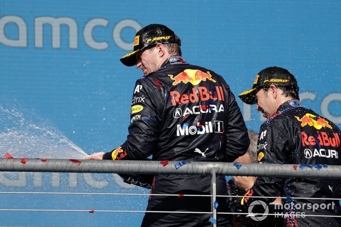 Podio: ganador Max Verstappen, Red Bull Racing