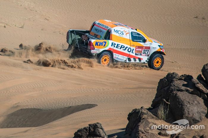 #327 Repsol Rally Team Toyota: Pujol Isidre Esteve, Txema Villalobos