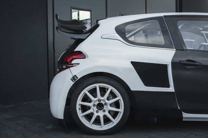 Peugeot 208 RX Supercar