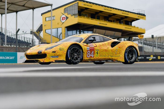 #84 JMW Motorsport Ferrari 488 GTE: Jeff Segal, Rodrigo Baptista, Wei Lu  