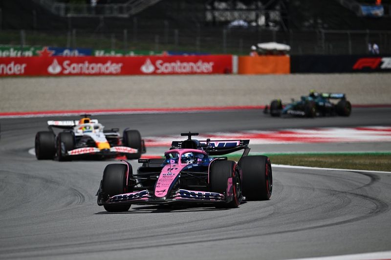 Fernando Alonso, Aston Martin Racing, Pierre Gasly, Alpine, Isack Hadjar, Racing Bulls Team