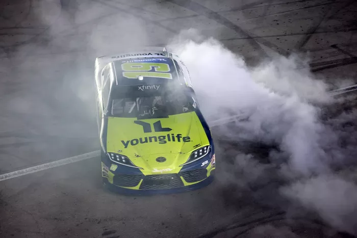 Aric Almirola, Joe Gibbs Racing Toyota