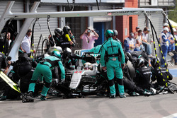 Льюіс Хемілтон, Mercedes AMG F1 W07 Hybrid, піт-стоп