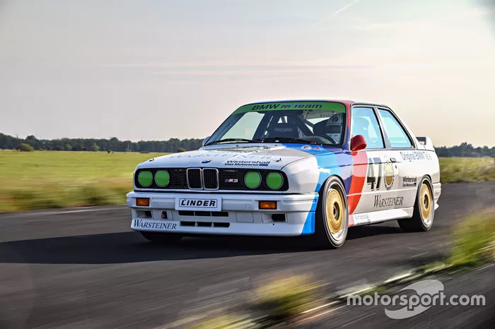 BMW M3 DTM E30
