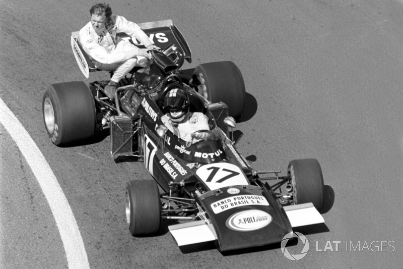 Carlos Pace, Williams March 711, mit Ronnie Peterson, Tyrrell