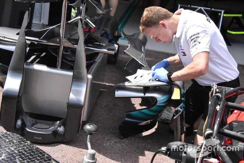 Mercedes-AMG F1 W09 sidepods
