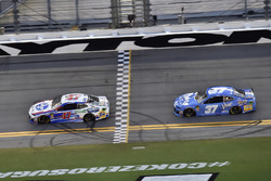 A.J. Allmendinger, JTG Daugherty Racing, Chevrolet Camaro Kroger ClickList, Chris Buescher, JTG Daugherty Racing, Chevrolet Camaro Kleenex Wet Wipes