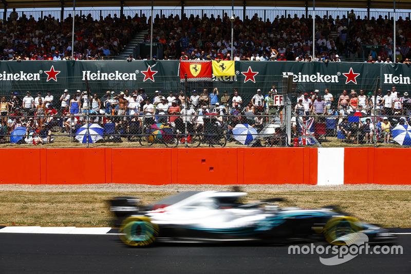 Lewis Hamilton, Mercedes AMG F1 W09