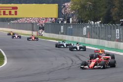 Sebastian Vettel, Ferrari SF70H, Max Verstappen, Red Bull Racing RB13, Lewis Hamilton, Mercedes AMG F1 W08, Valtteri Bottas, Mercedes AMG F1 W08