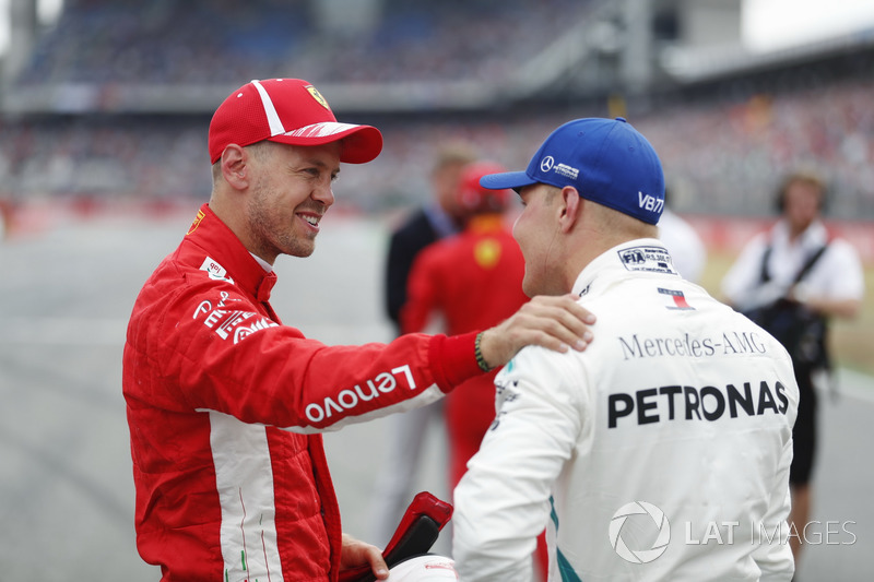 Sebastian Vettel, Ferrari, Valtteri Bottas, Mercedes AMG F1