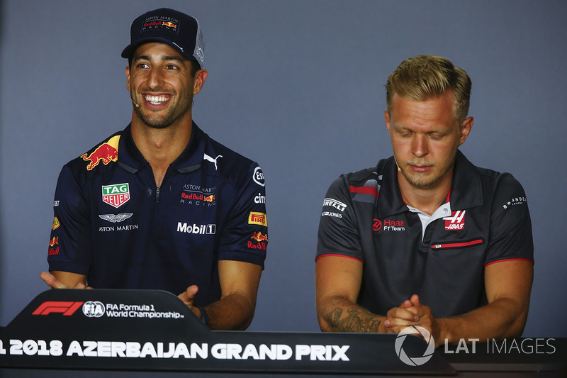Daniel Ricciardo, Red Bull Racing, Kevin Magnussen, Haas F1 Team