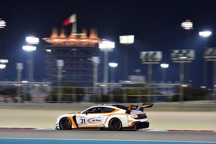 	
#31 Team Parker Racing, Bentley Continental GT3: Derek Pierce, Euan McKay, Andrew Meyrick  