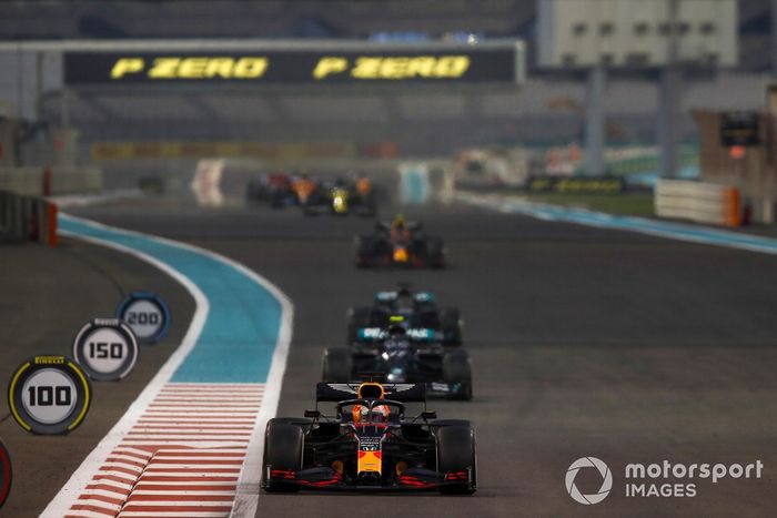 Max Verstappen, Red Bull Racing RB16, Valtteri Bottas, Mercedes F1 W11, Lewis Hamilton, Mercedes F1 W11
