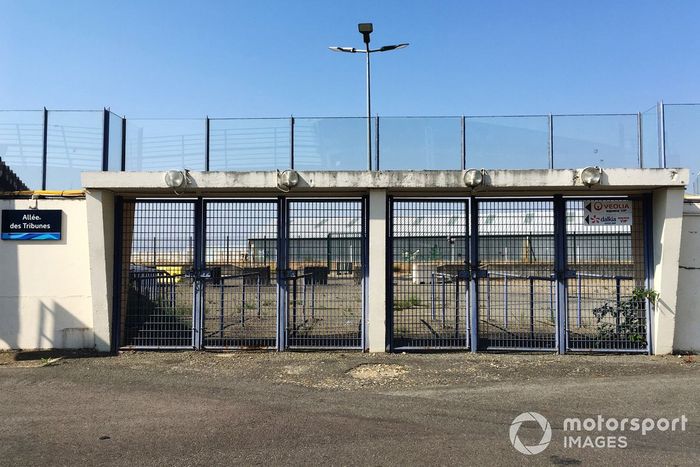 Una entrada cerrada al circuito para las 24 horas de Le Mans