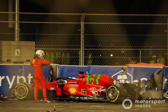 Choque de Charles Leclerc, Ferrari SF21 al final de la FP2