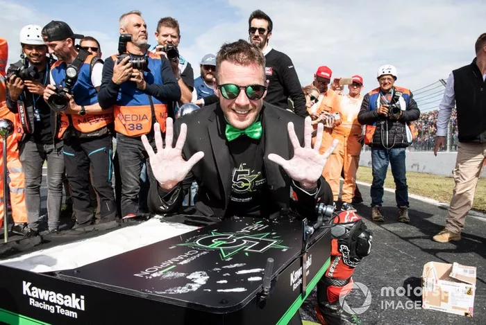 Jonathan Rea, Kawasaki Racing Team festeggia il suo quinto titolo