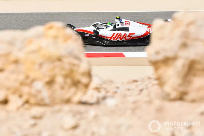 Mick Schumacher, Haas VF-22