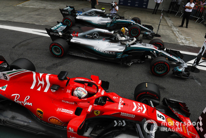 Себастьян Феттель, Ferrari, Льюіс Хемілтон, Валттері Боттас, Mercedes AMG F1